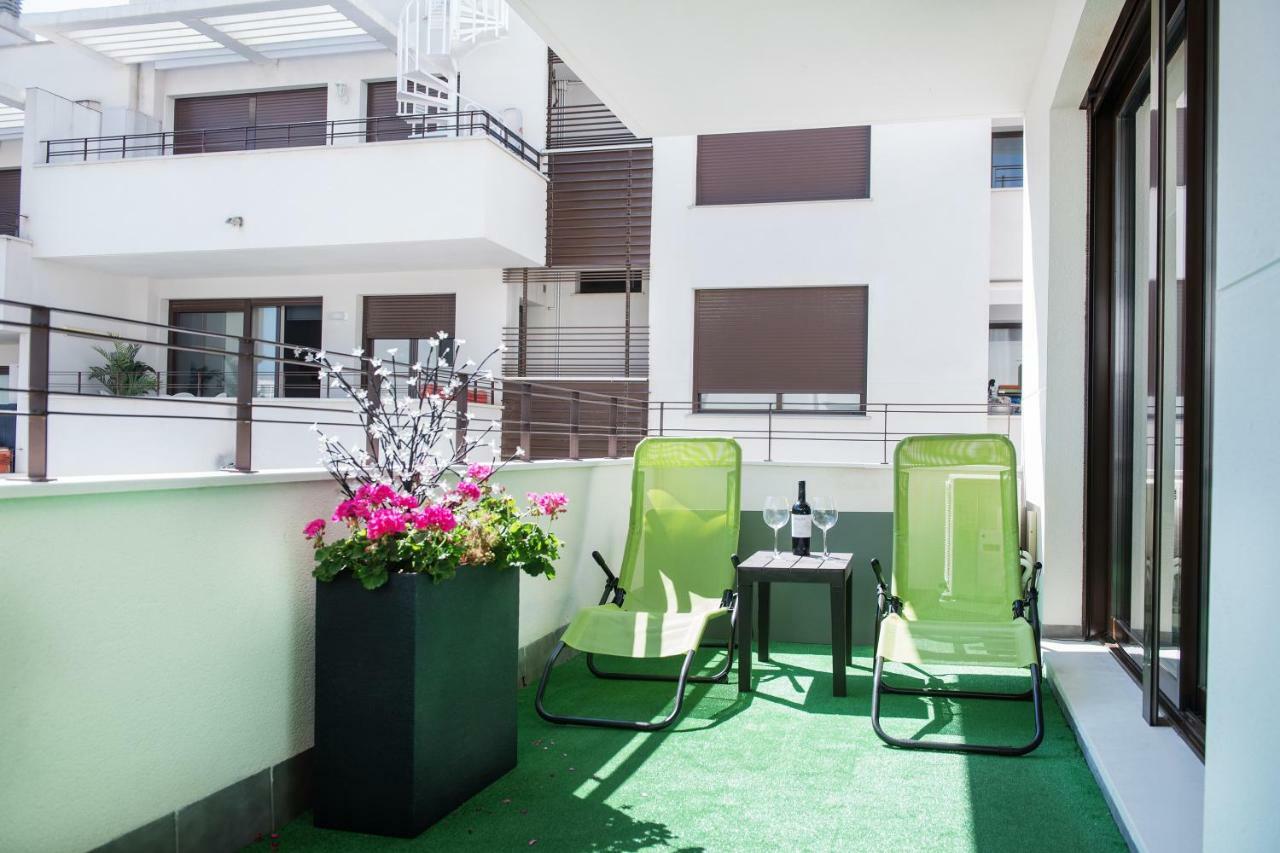 New With Big Terrace 9 Min Walk To 6 Min Supermarket *